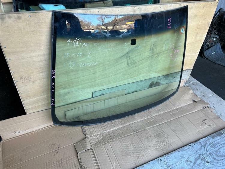 Лобовое стекло Хонда Цивик в Тольятти 236512